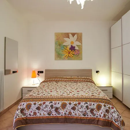 Locazione Turistica Verdi Lejlighed *